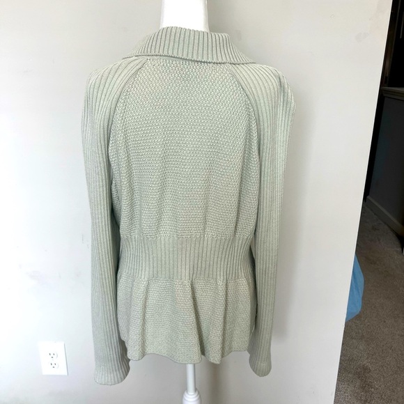 St. John Button Up Sage green Cardigan Size L - Picture 2 of 6